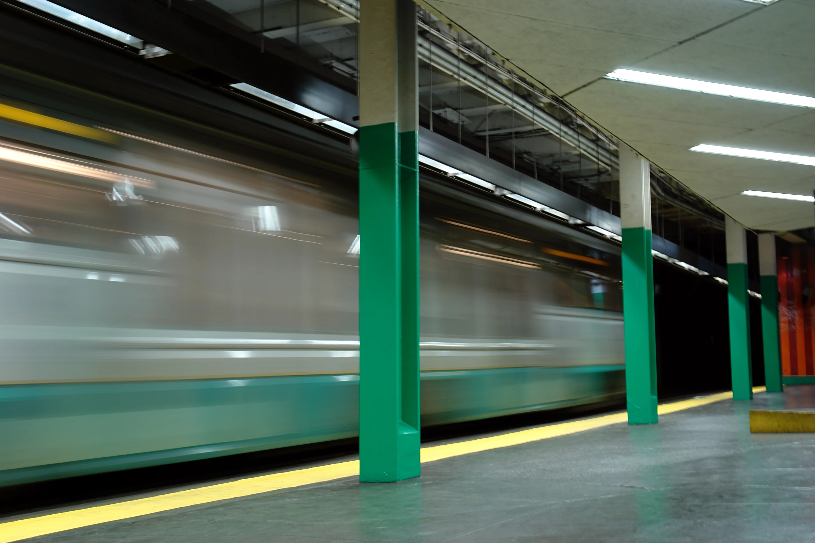 new commuter trains on the Green Line in Boston will be made with numerous Nord-Lock products